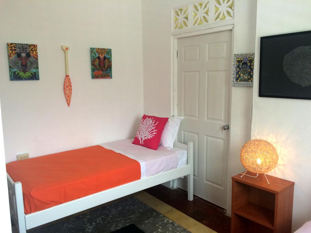 Casa Del Rayo Verde Hotelito Solidario Портобело Номер фото
