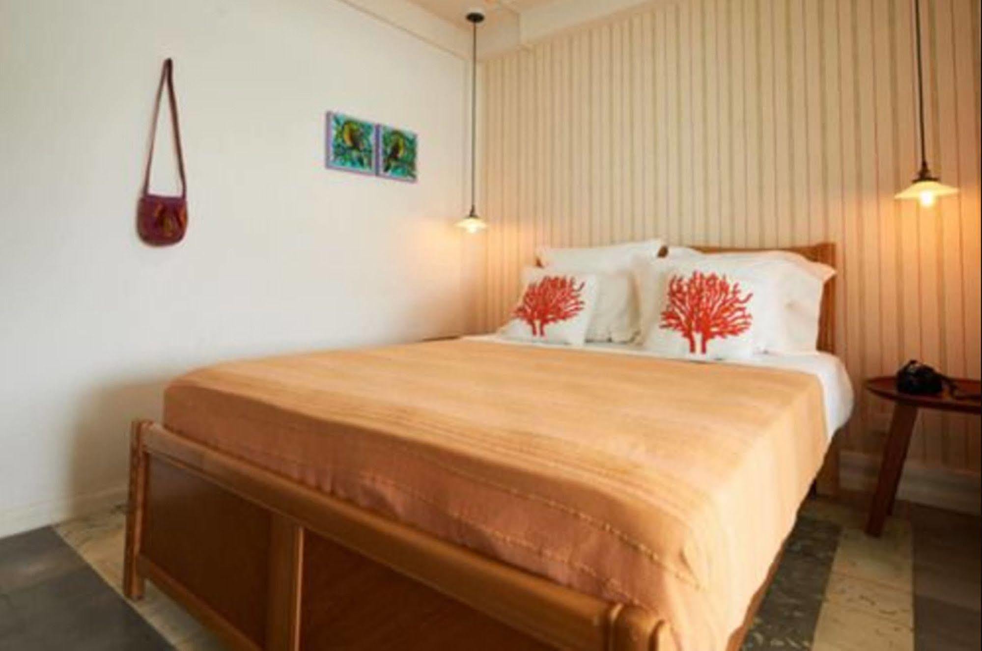 Casa Del Rayo Verde Hotelito Solidario Портобело Екстер'єр фото